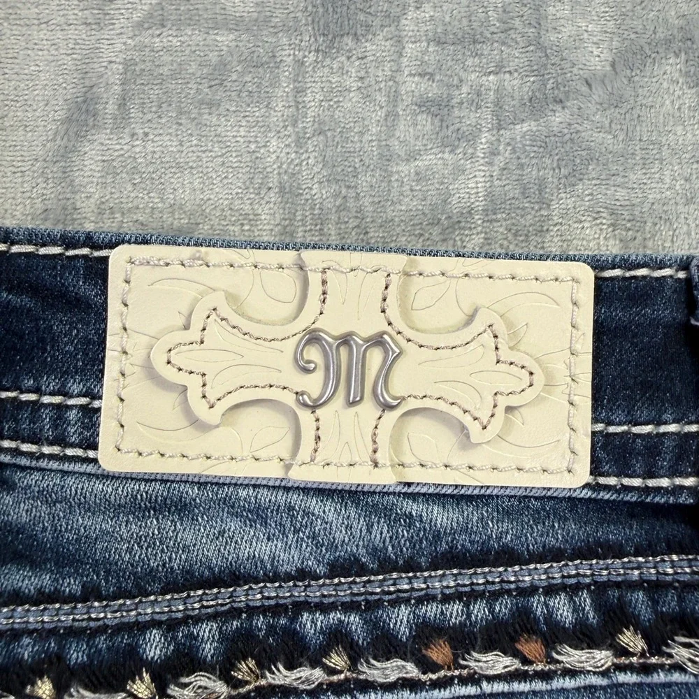 Miss Me Mid Rise Bootcut Jeans Dark Wash Embroidered Sequin Size 25x34 NEW